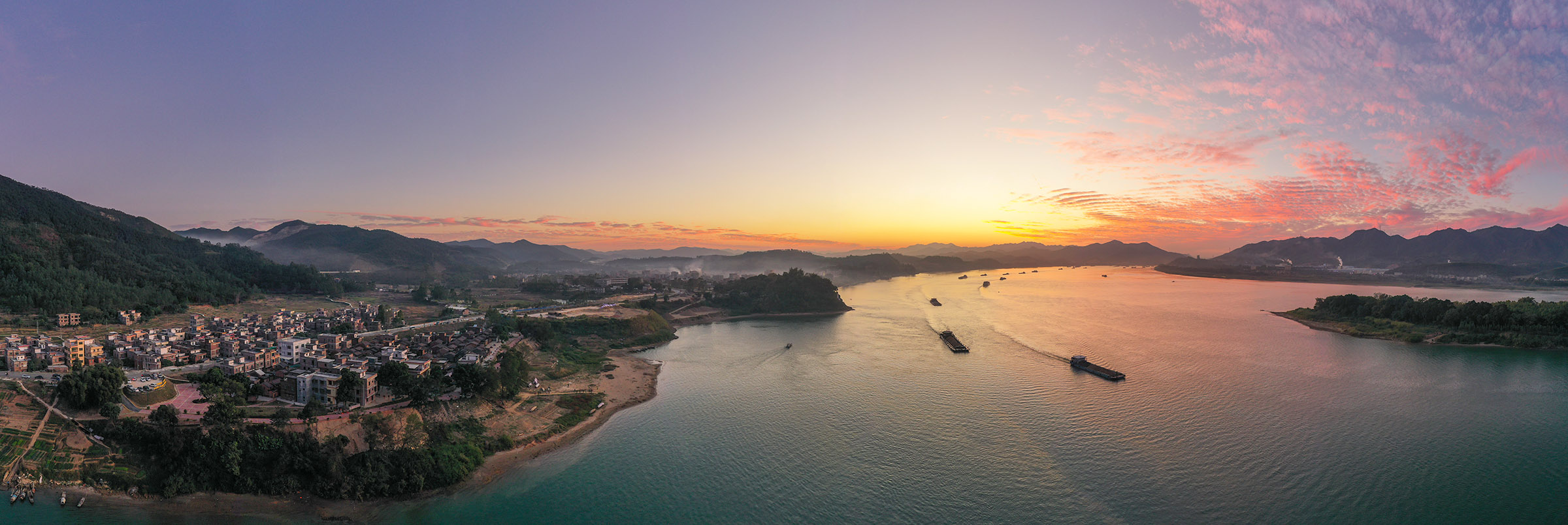 云安区委常委会会议召开 专题研究开展树立和践行正确政绩观学习教育工作