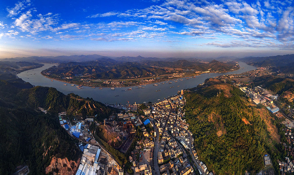 市委宣讲团在云安举行报告会，梁玉莉宣讲党的二十届四中全会精神