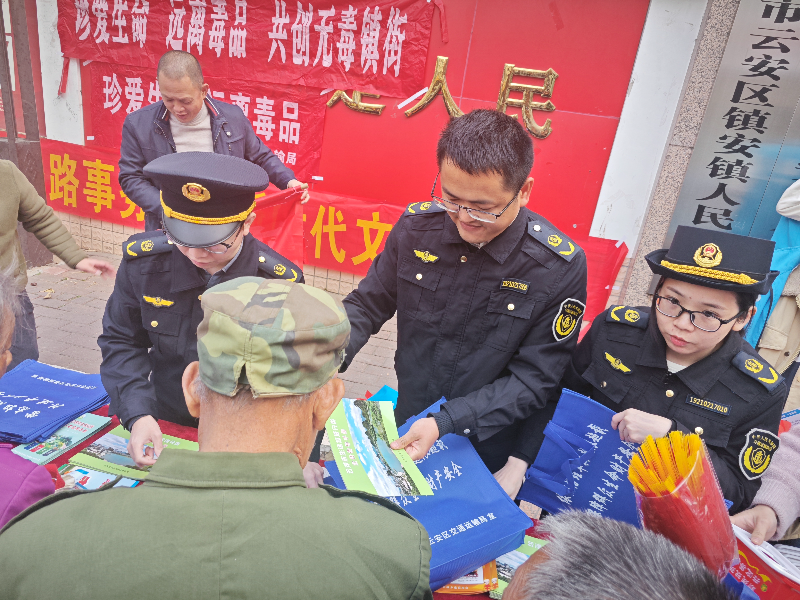 云安区交通运输局强化部门联动，深入开展交通运输领域系列工作宣传活动.doc_2